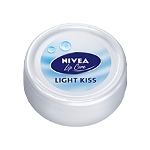 Nivea Lip Care Light Kiss